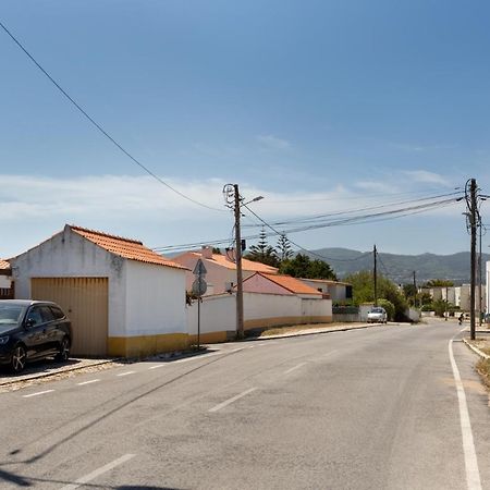 Joivy 3-Br Cottage With Terrace And Garden In Colares Sintra Exterior foto